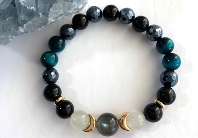 best crystal healing therapy in India